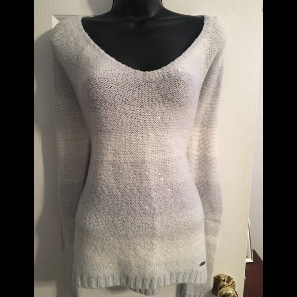 Gorgeous Abercrombie and Fitch Sweater